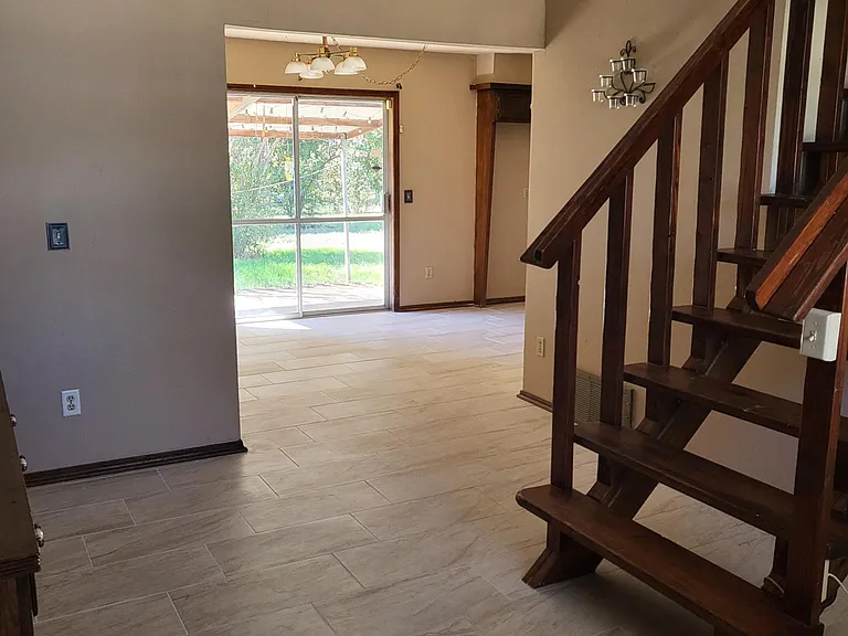 7907 S McKinley Ave — Photo 14