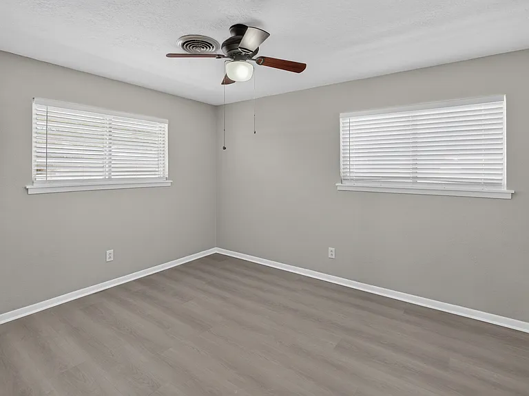 4022 Capri Dr — Photo 21