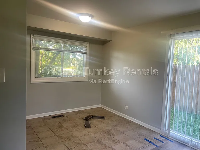 3212 Charlemagne Ave — Photo 4
