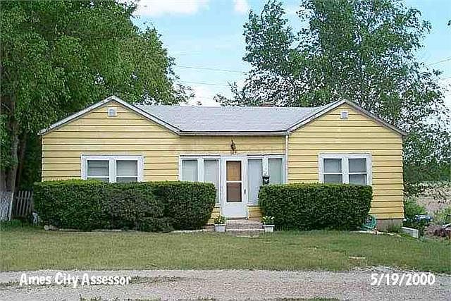 1st image of 124 Kingsbury Ave