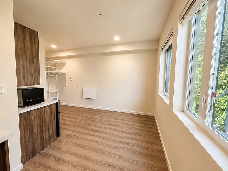 Plaza Apartments — Photo 106
