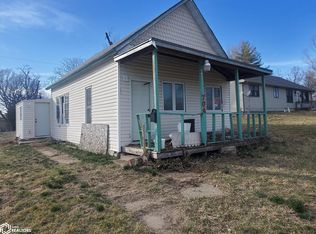 704 N Division St, Creston, IA 50801
