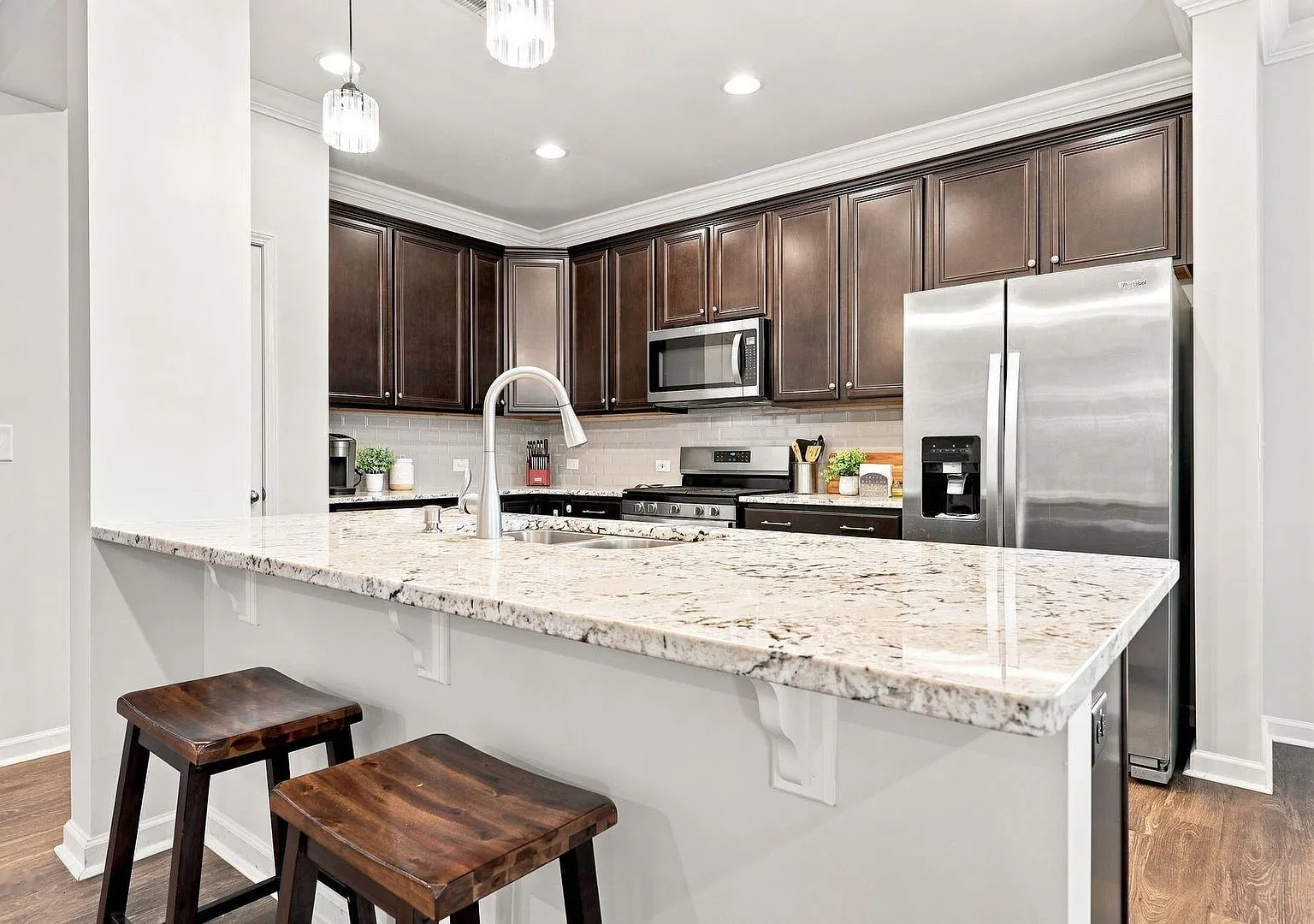 Desirable 5br 3ba Home in Raleigh! Availabe November 15! — Photo 4