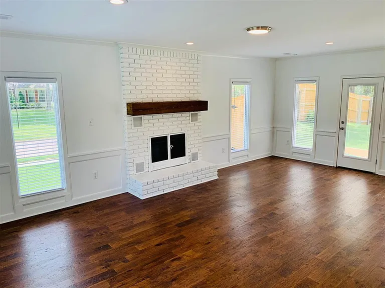 8935 Enton Cv — Photo 4