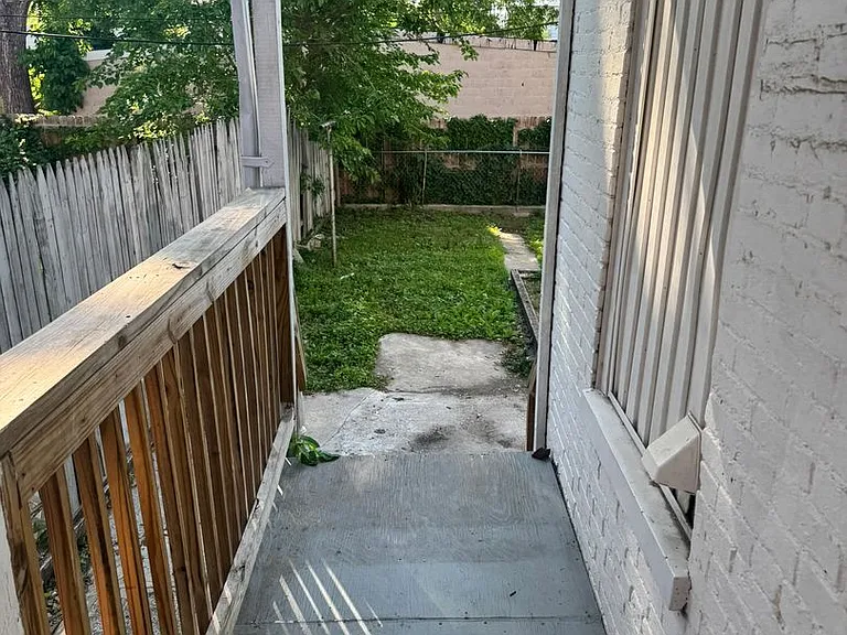 22 S Locust St — Photo 13