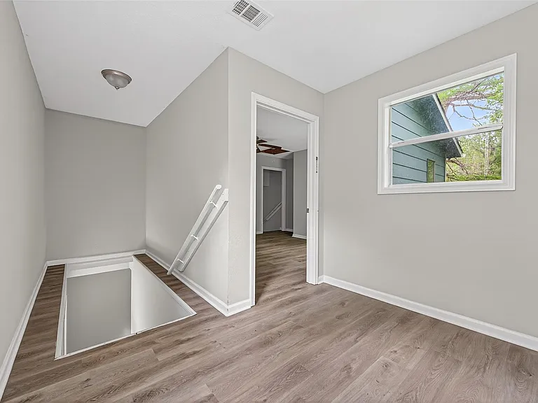 21146 Caney Dr — Photo 21