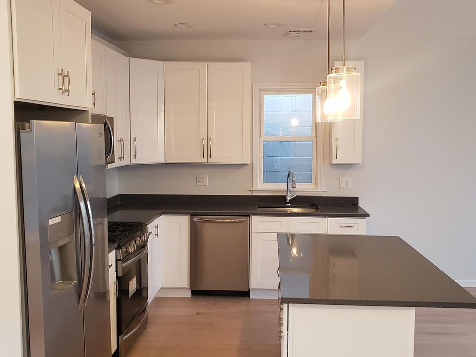 1st image of 1614 N Sedgwick St #2