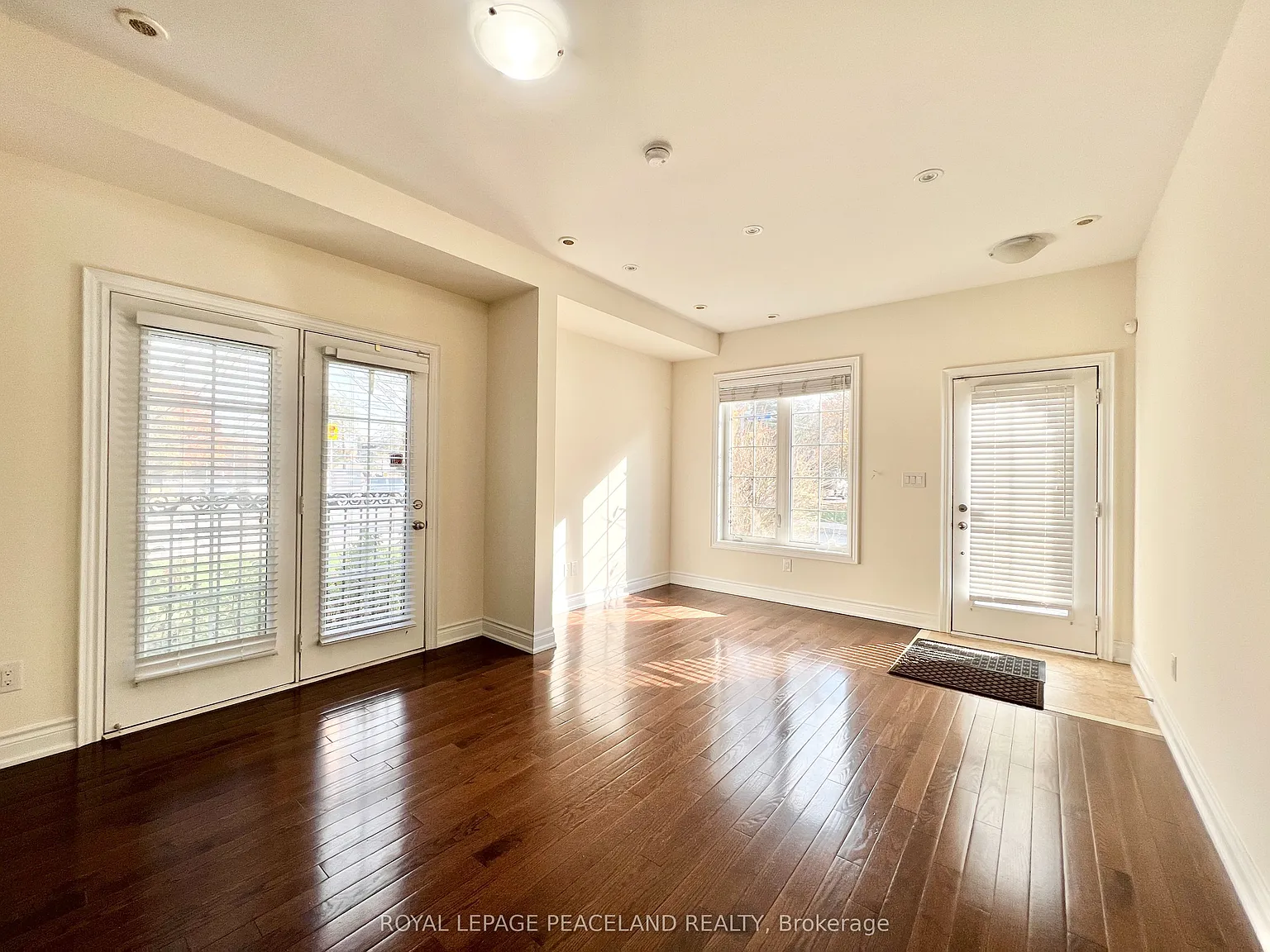 4 bed, $4,100 — Photo 3