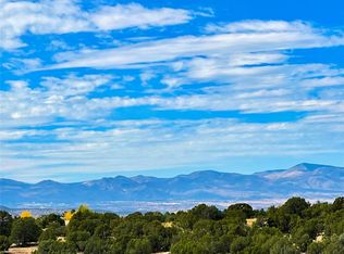 19 Painted Horse, Santa Fe, NM 87506