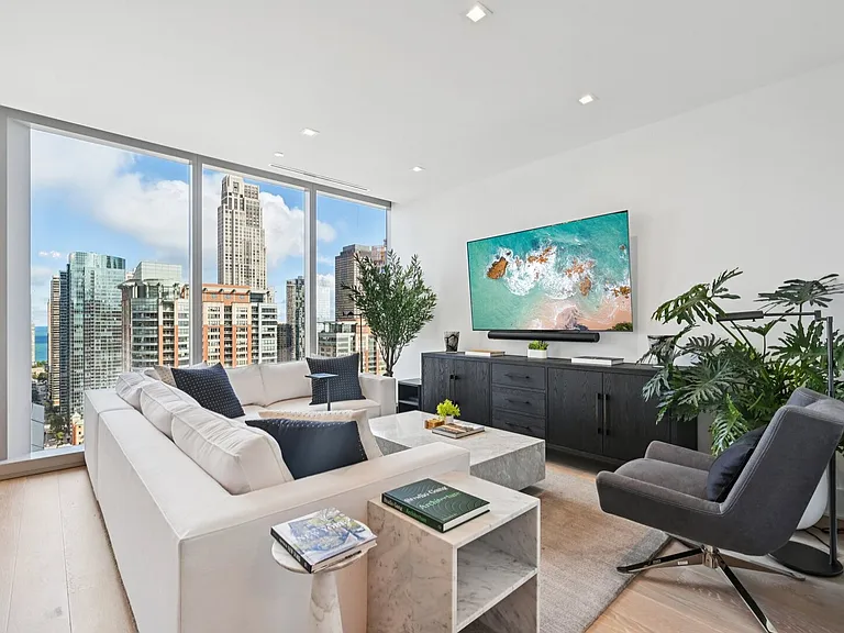363 E Wacker Dr #2204 — Photo 5