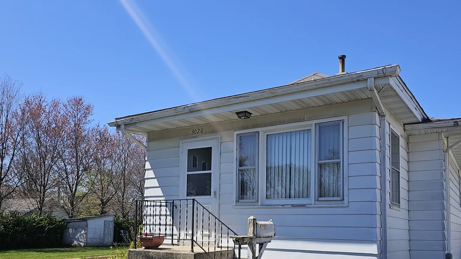 3020 Green St photo 1