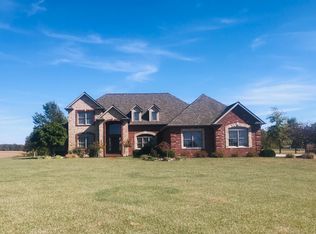 10280 Pine Crest Rd, Red Bud, IL 62278