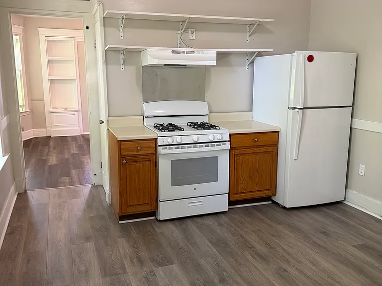 119 Hobart St #2 — Photo 11