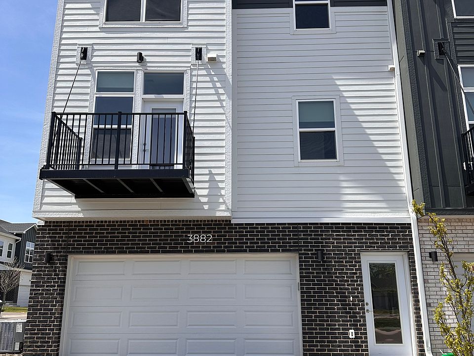 1st image of 3882 Hayward Ave N #3882