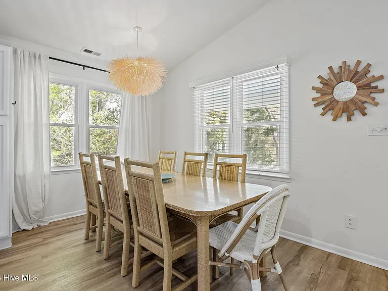 111 Ocean Oaks Dr — Photo 7