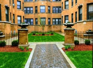 5160-66 W. Montrose, Chicago, IL 60641