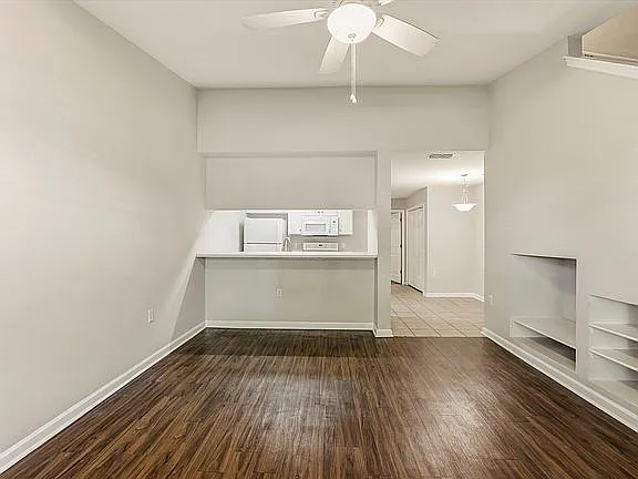 2738 W Tharpe St #405 — Photo 20