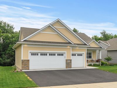1877 Christy Dr, Carver, MN, 55315