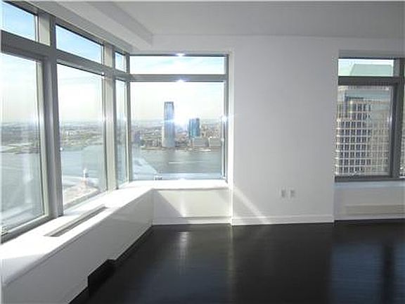 3rd image of 123 Washington St APT 48A