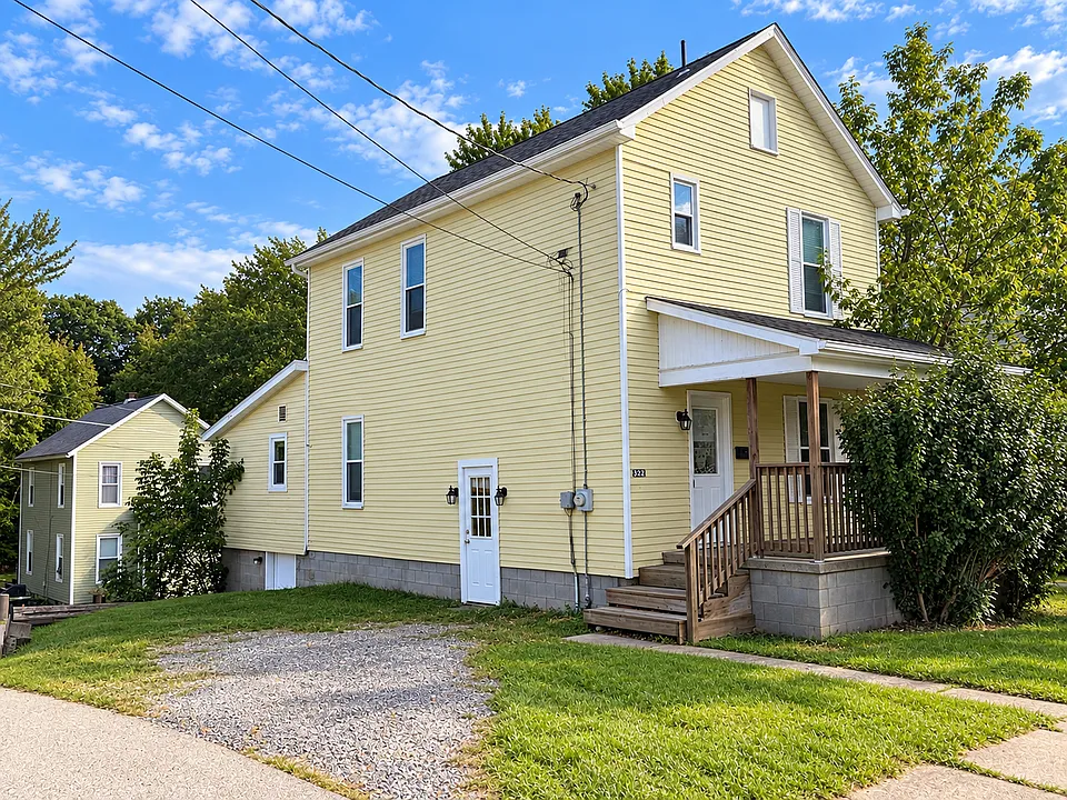 322 McConnell St
