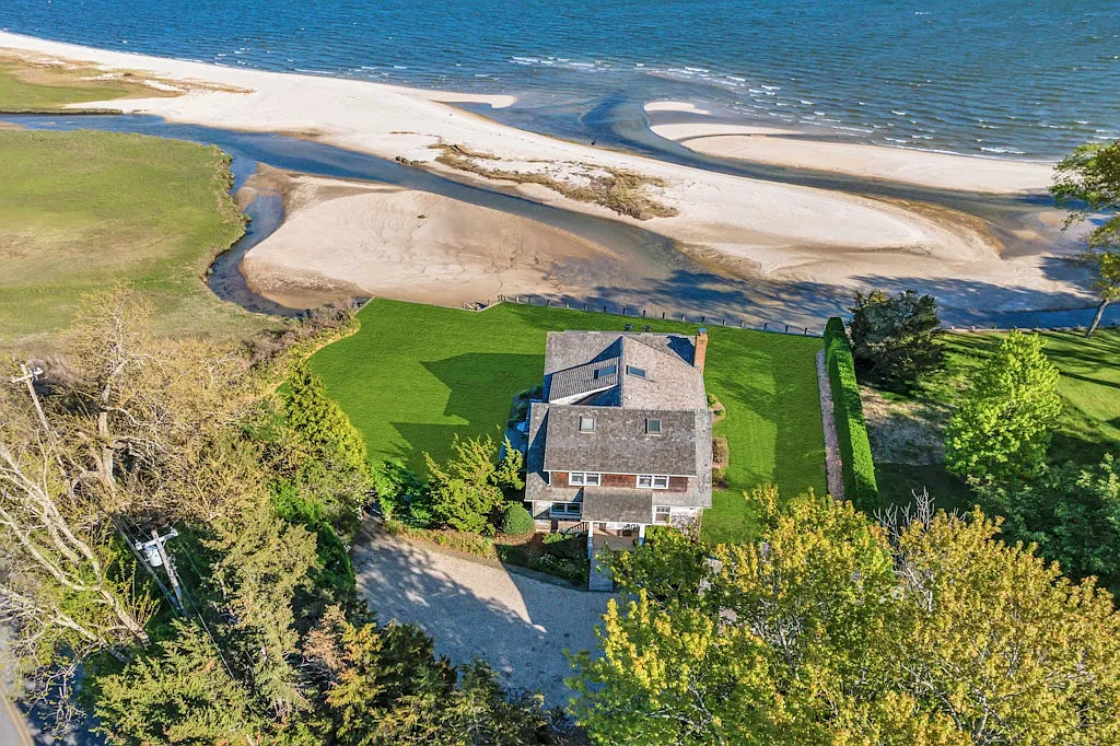 Waterfront North Fork Summer Rental! — Photo 1
