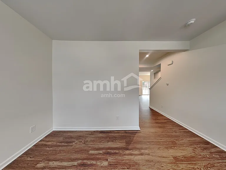 648 Hamilton Park Dr — Photo 9