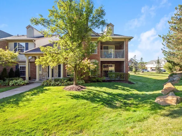 3522 Oakmonte Blvd #115, Rochester, MI 48306