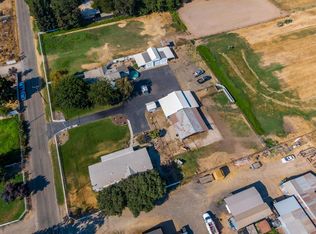 11254 Pioneer Rd, Oakdale, CA 95361