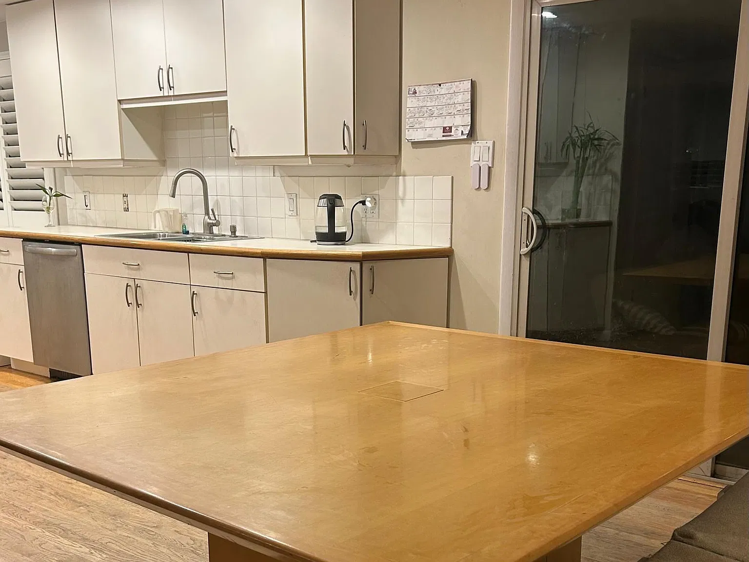 3 bed, 1120 sqft, $2,275 — Photo 4