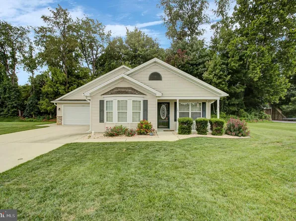 101 Colonial Ct, Shippensburg, PA 17257