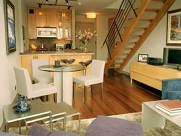 300 East 62nd Street image 1 of 6