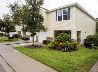 206 Woodknoll Pl, Valrico, FL 33594