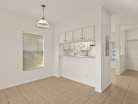 4th image of 8261 Pacific Beach Dr
