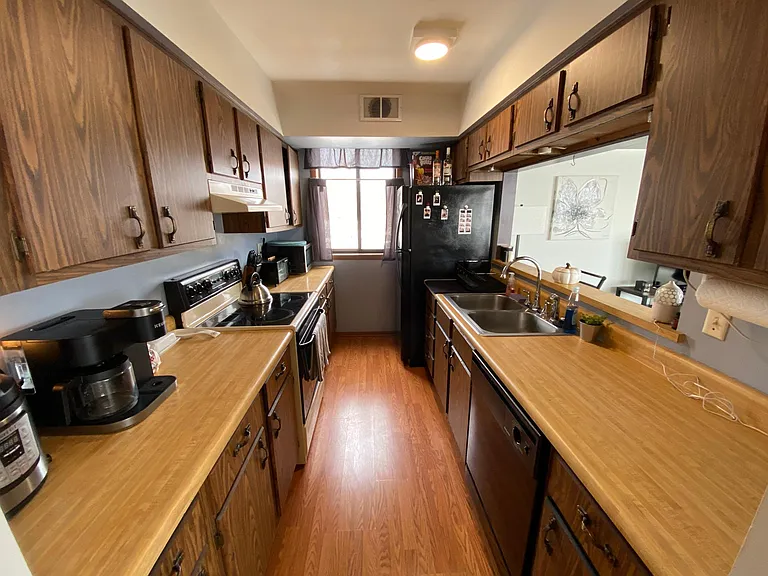 603 W Union St #D — Photo 6