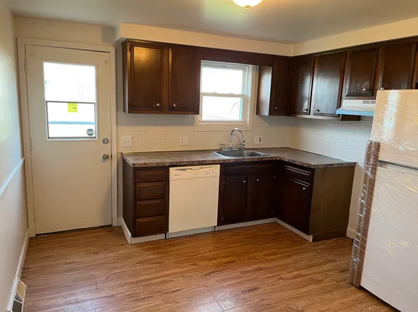 195 Vine Ln, Buffalo, NY 14228