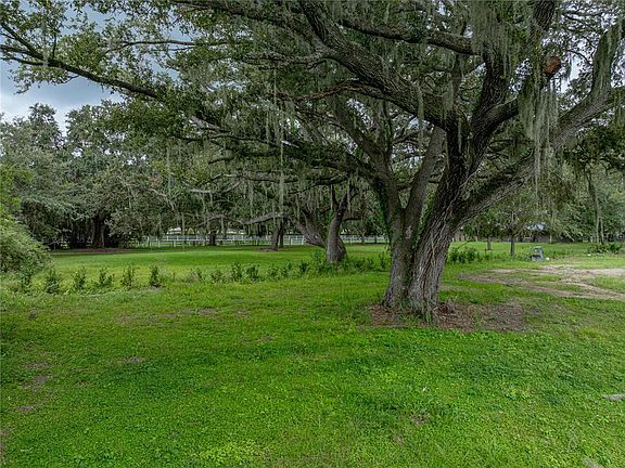 4th image of Old Berkley Rd