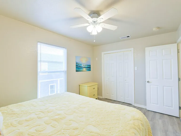 4131 Jackson Dr — Photo 35