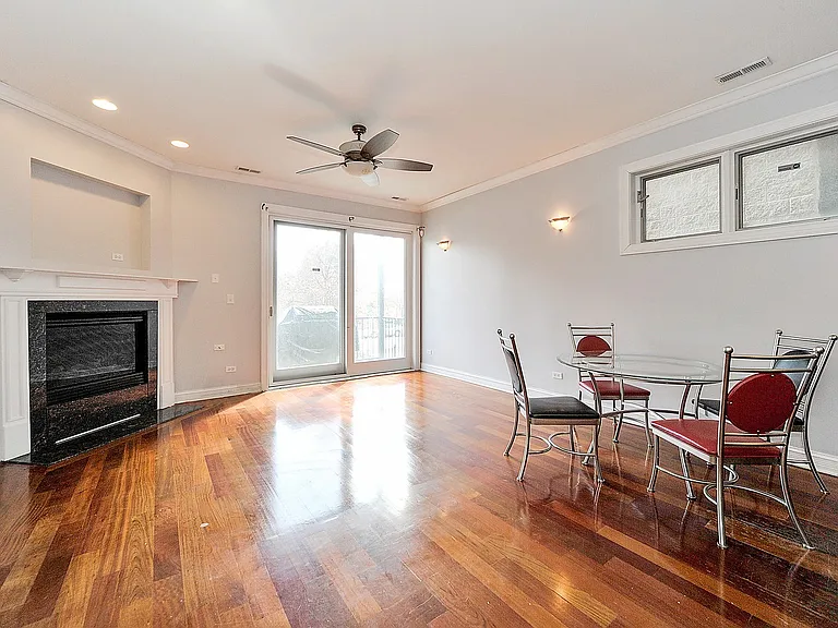 4418 S Indiana Ave #1S — Photo 3