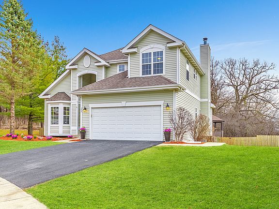 4th image of 365 Haywood Cir