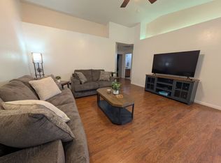 822 Village Dr, Page, AZ 86040