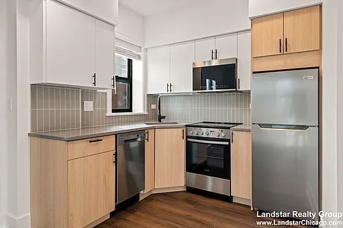 1233 Chicago Ave Photo 1