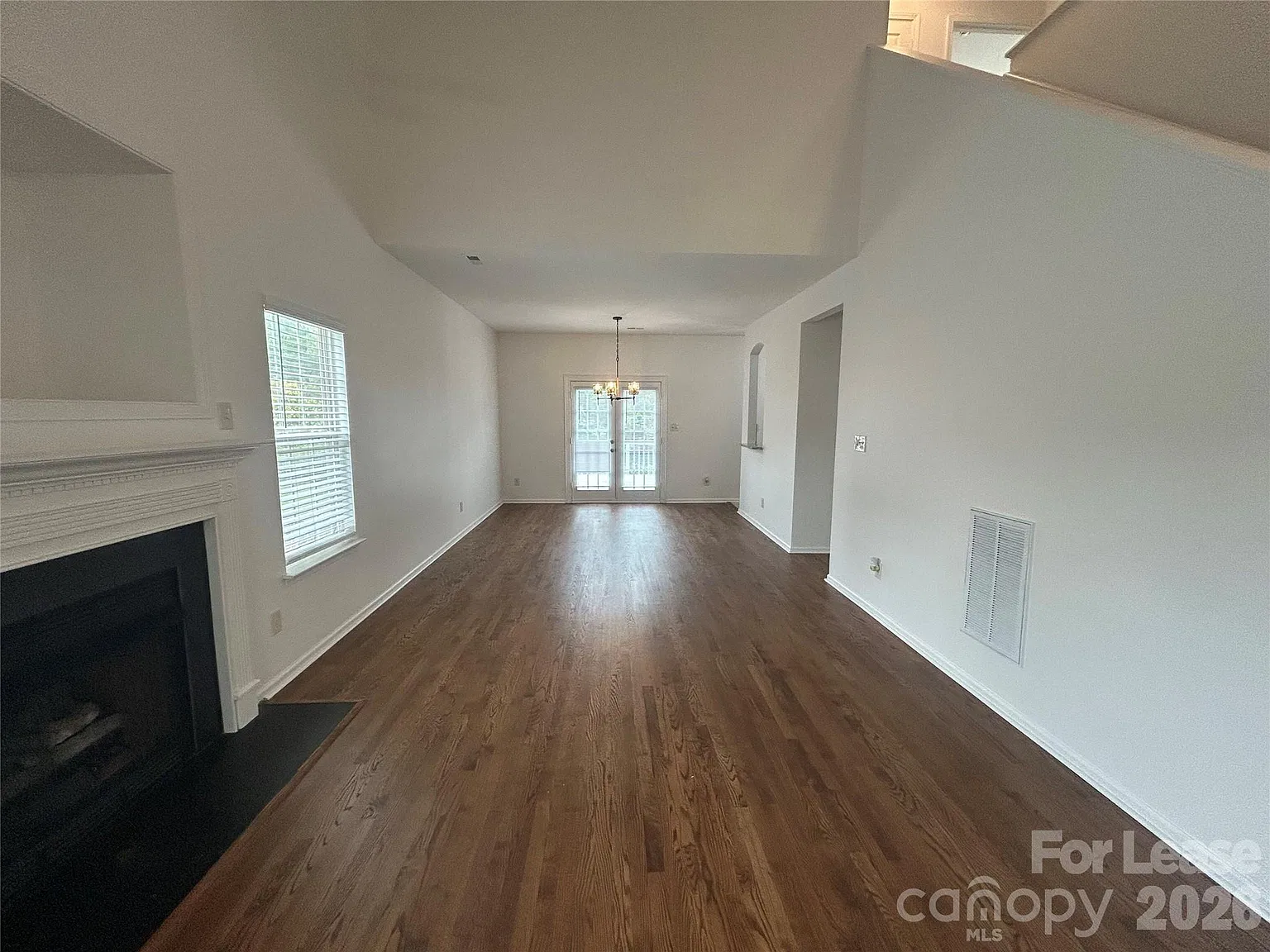 4 bed, 2.5 bath, 1666 sqft, $2,650 — Photo 4