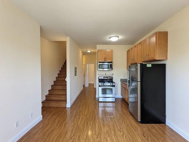2210 Durant Ave — Photo 9