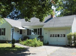 197 N Maple St, Northampton, MA 01062