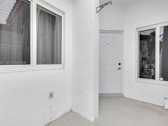 2nd image of 8423 SW 209th St