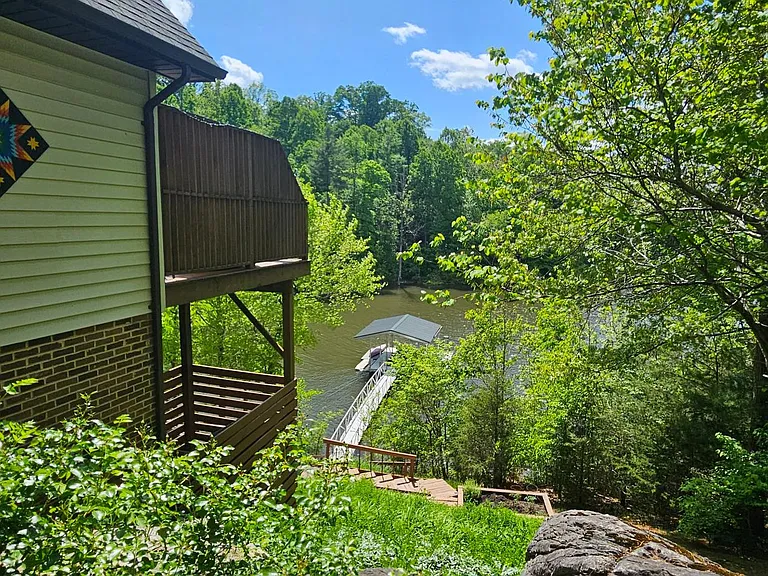 249 Candlewood Ln — Photo 5