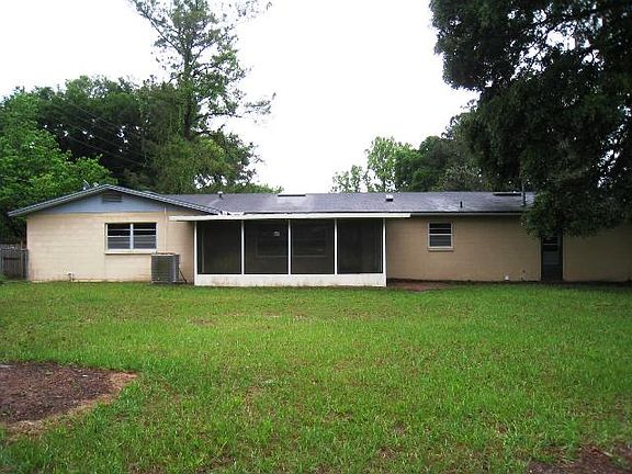 2nd image of 3444 NW 51st Ave