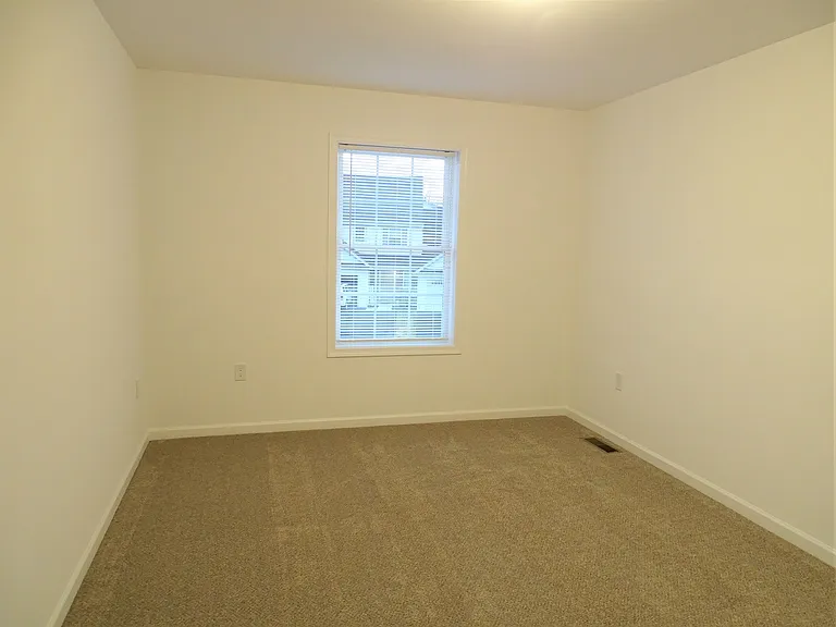 4 Maize Cir — Photo 15