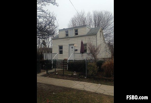 1st image of 4 Linden Ave