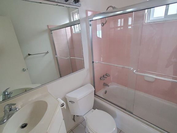 5th image of 117 Moonstone St